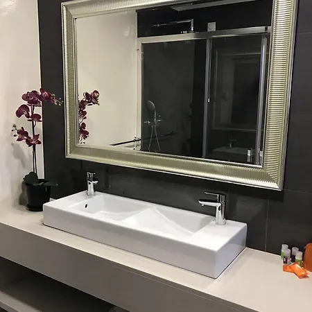 赛特柯林斯酒店 2* Lisboa